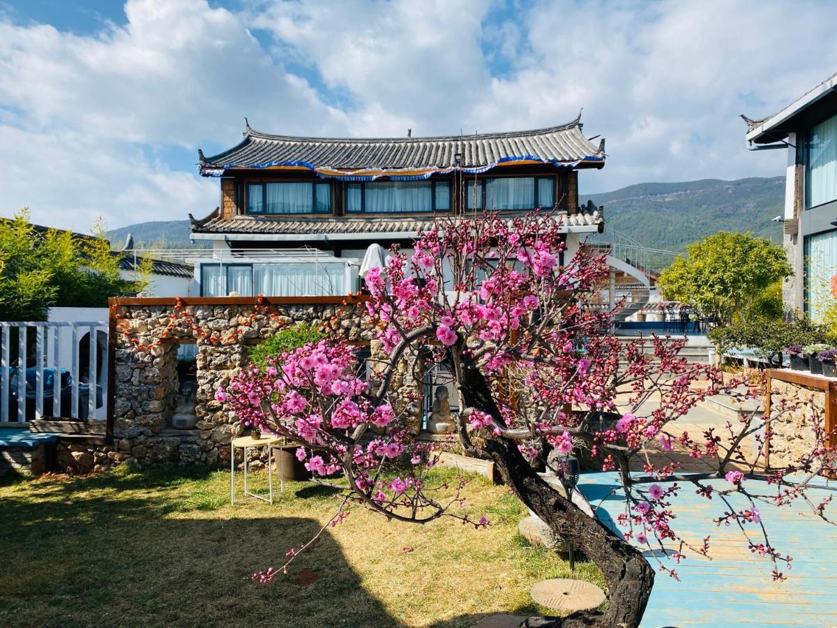 玉龙白沙普宿客栈 Li-ťiang Exteriér fotografie